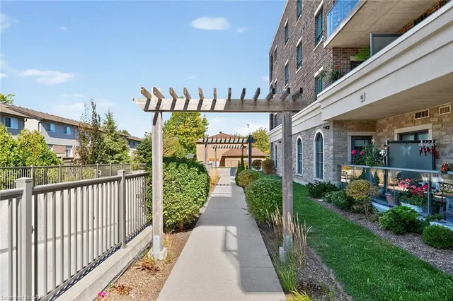 Additional image 33 of 319 Highway 8 Unit 107