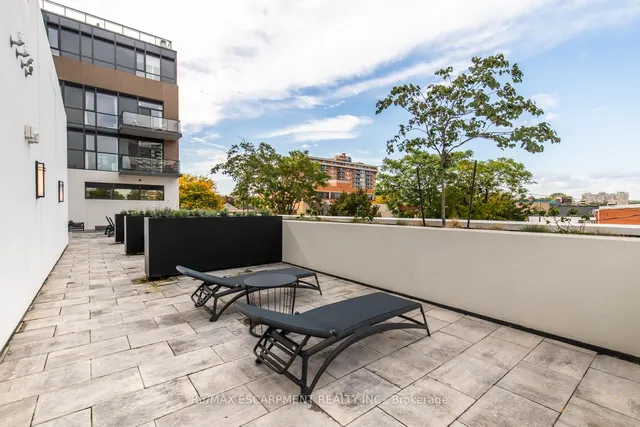 Additional image 36 of 2007 James St Unit 2102