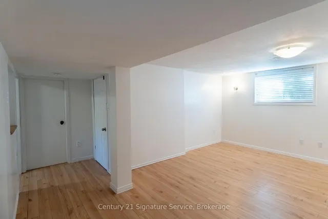 Additional image 20 of 15 Joy Crt