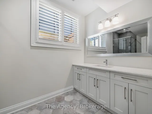 Additional image 38 of 3087 Lakeshore Rd