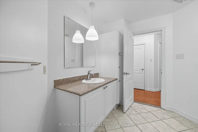 Additional image 20 of 135 James St Unit 615