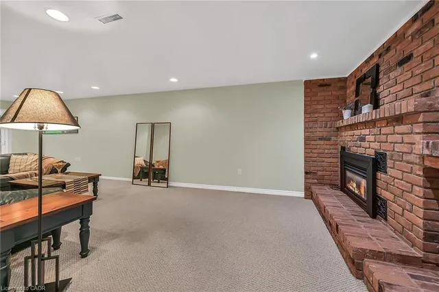 Additional image 40 of 1560 Kerns Rd Unit 7