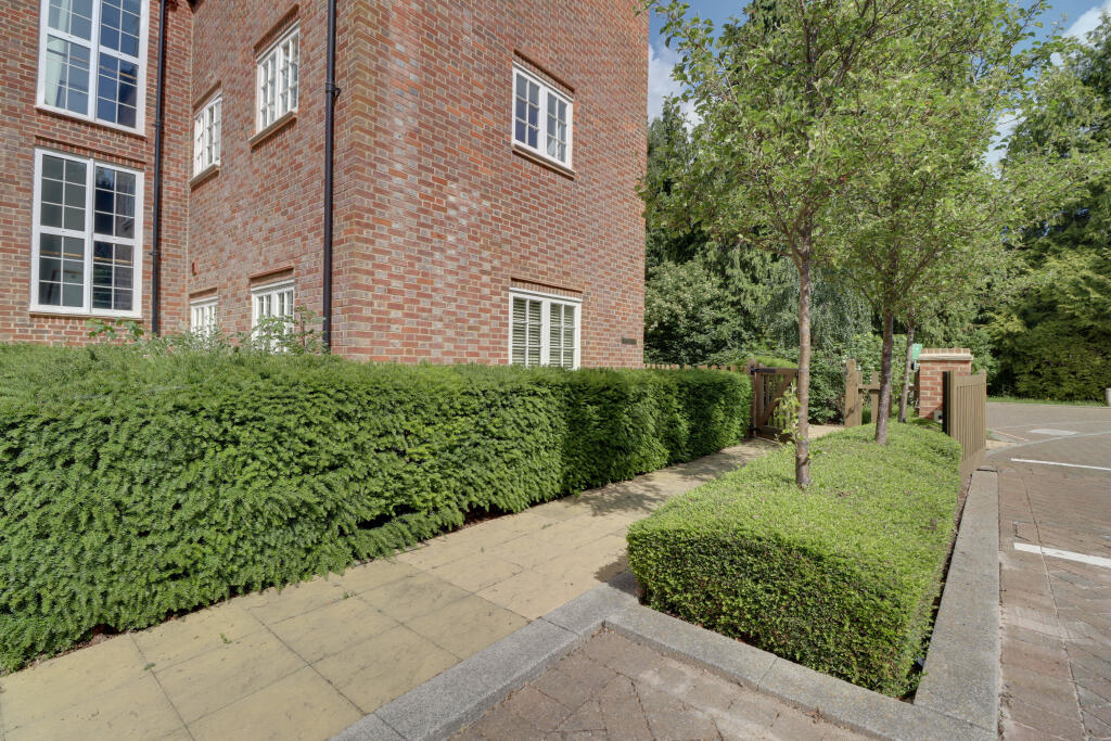 Additional image 9 of Pegrum Drive, London Colney, AL2