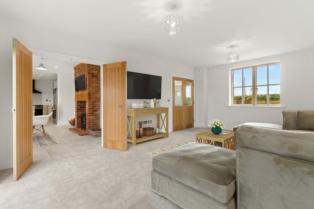 Additional image 14 of Stunning 4 bedroom country home with 4.52 acre paddock