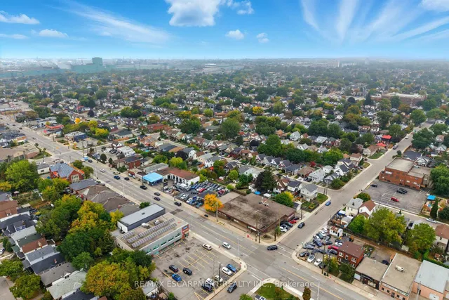 Additional image 50 of 85 Crosthwaite Ave