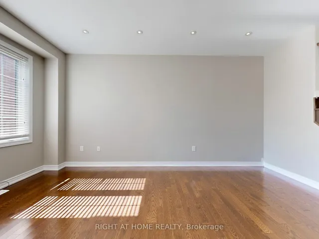 Additional image 11 of 537 Vaughan Crt