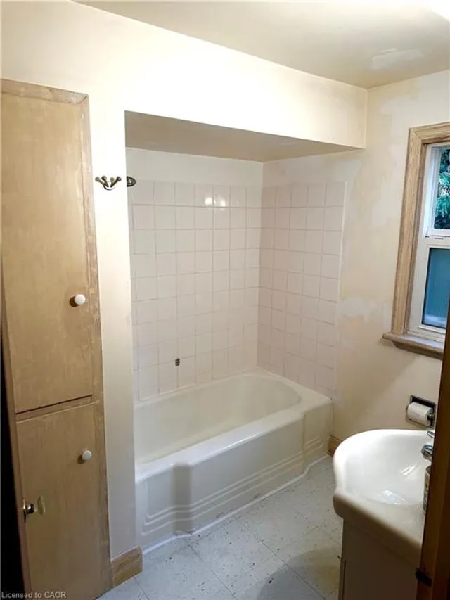 Additional image 13 of 147 Cline Ave