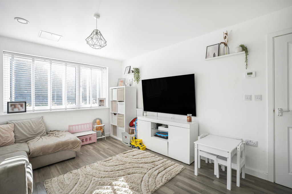 Additional image 14 of Blossom Drive, Welwyn Garden City, AL7