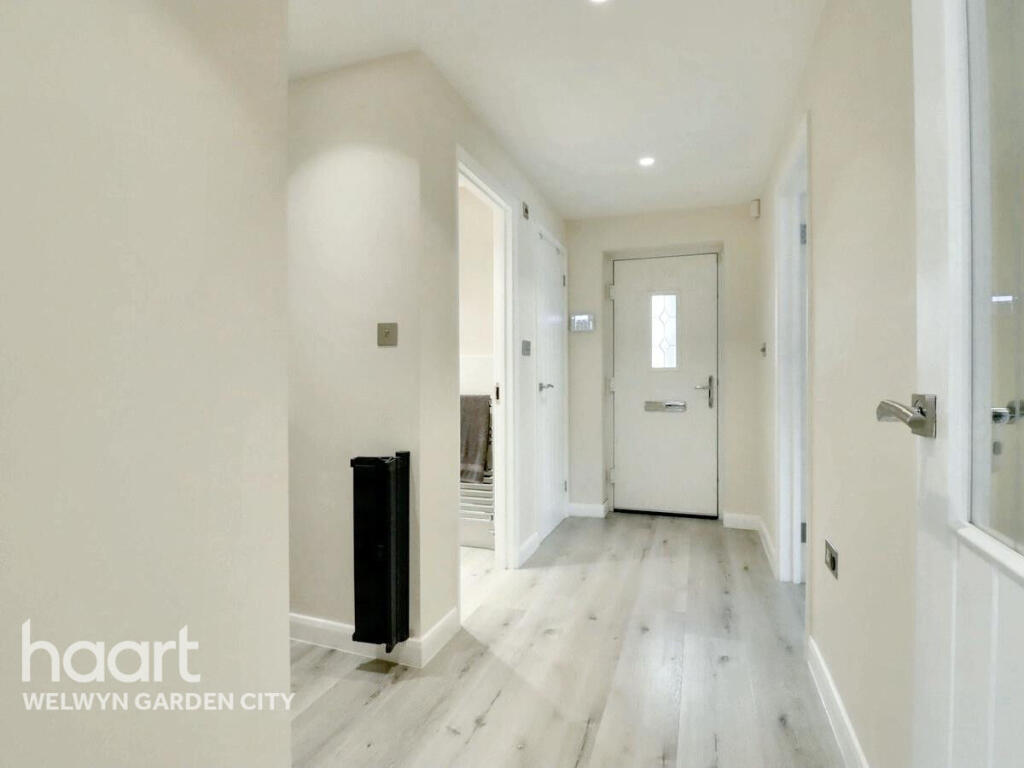 Additional image 6 of Peartree Lane, Welwyn Garden City