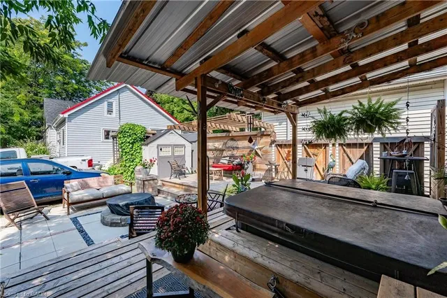 Additional image 34 of 110 Emerson St