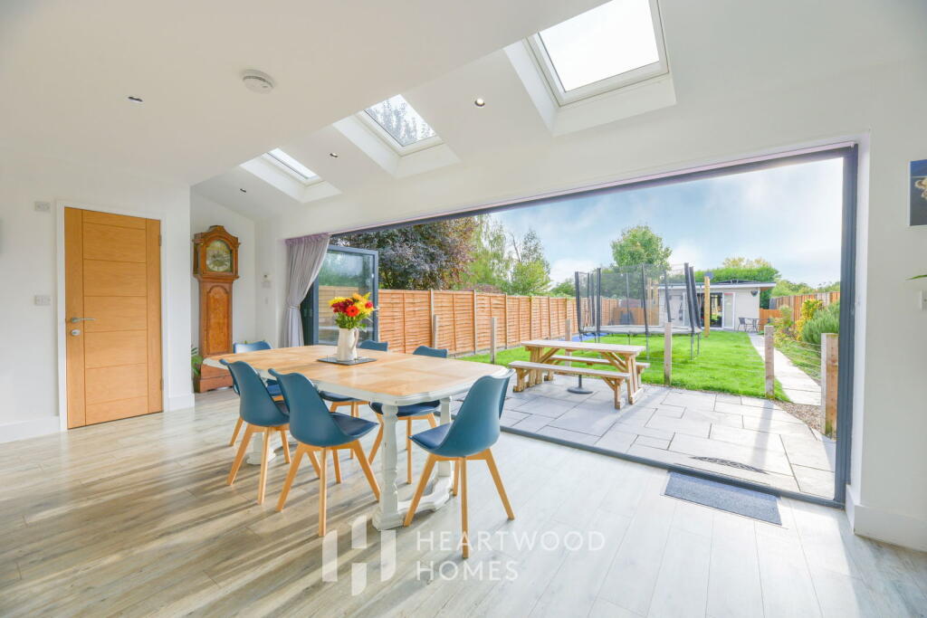 Primary image of North Cottages, Napsbury, St. Albans, AL2 1AW