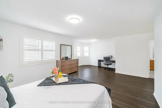 Additional image 21 of 335 Bessborough Dr