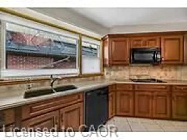 Additional image 22 of 103 Bertram Dr