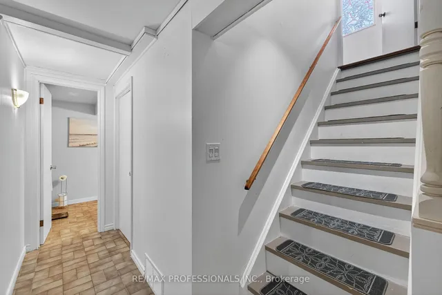 Additional image 40 of 19 Salina Pl