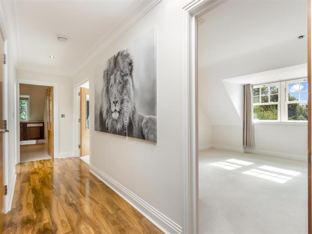 Additional image 11 of Georges Wood Road, Brookmans Park, Hatfield