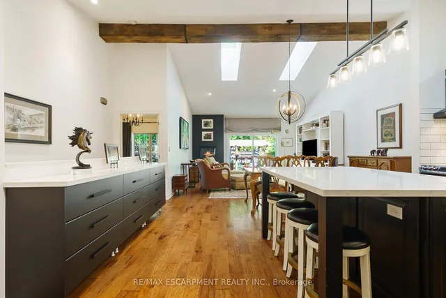 Additional image 10 of 353 Park St