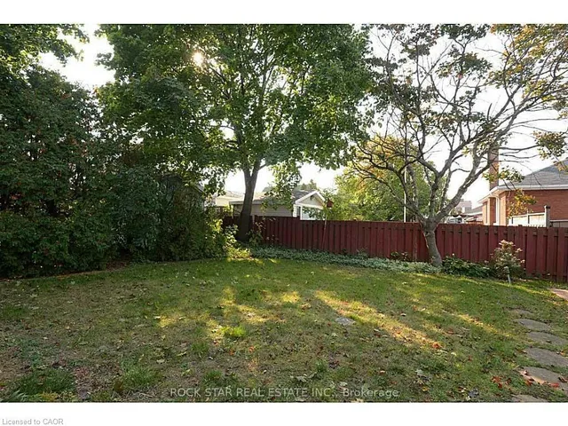 Additional image 16 of 177 Allenby Ave