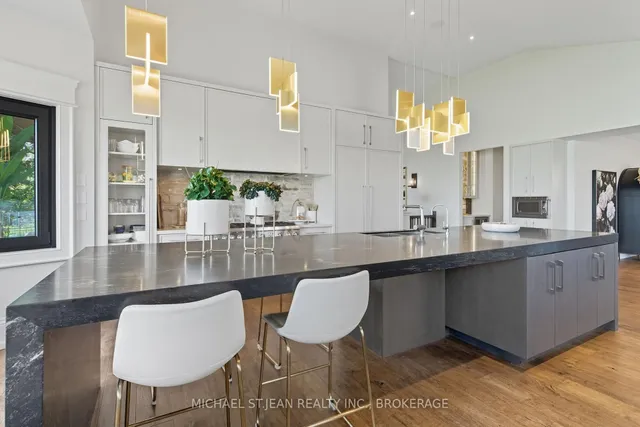 Additional image 14 of 9 Lochside Dr