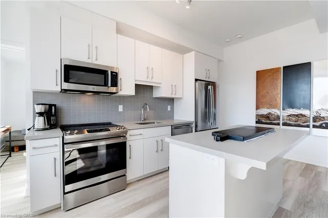 Additional image 10 of 2007 James St Unit 409