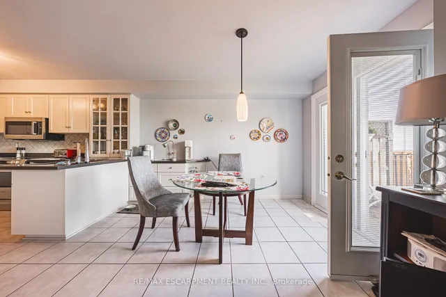 Additional image 10 of 85 EDGEWATER Dr Unit 6