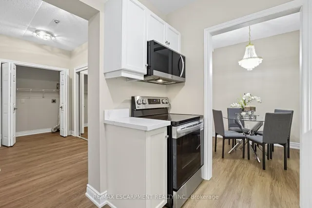 Additional image 9 of 2075 Amherst Heights Dr Unit 215