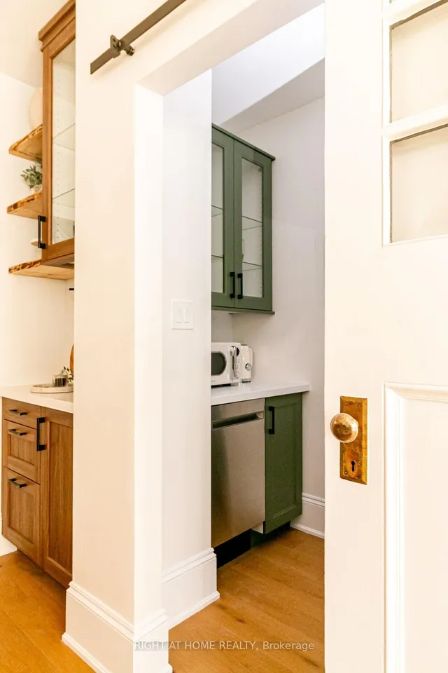 Additional image 15 of 24 Strathcona Ave