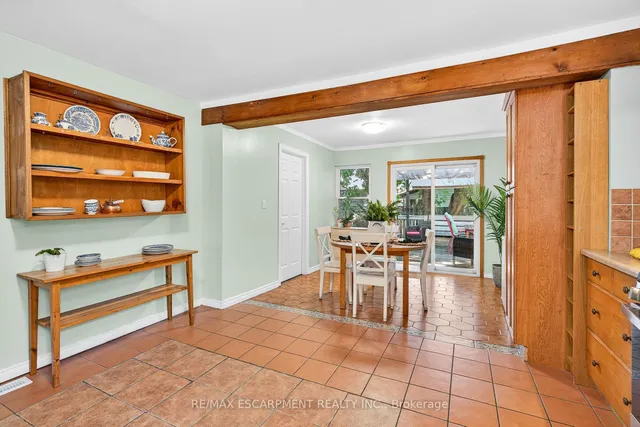 Additional image 13 of 146 Normanhurst Ave