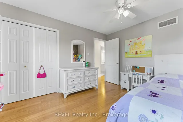 Additional image 25 of 11 Supreme Dr