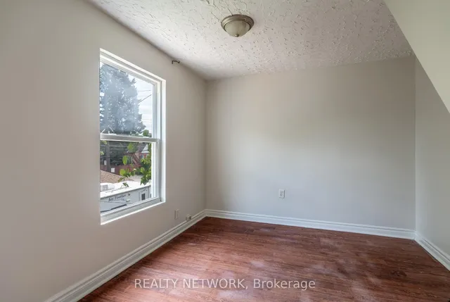 Additional image 21 of 128 Kensington Ave
