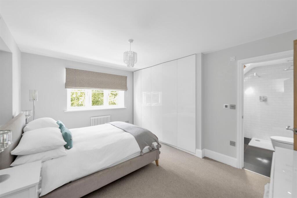 Additional image 8 of Roundwood Park, Harpenden