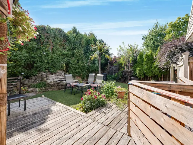 Additional image 42 of 40 Yeoville Crt