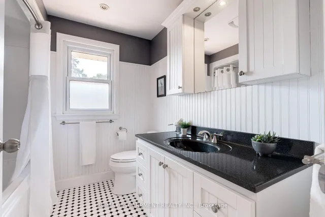 Additional image 35 of 2118 Agincourt Cres