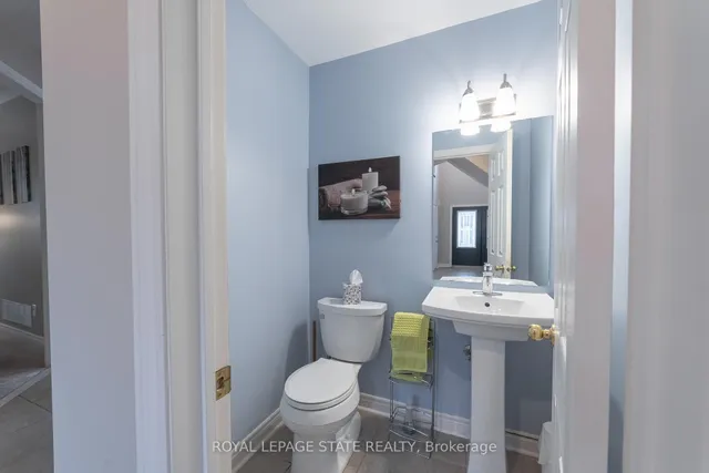 Additional image 22 of 120 Sundial Cres