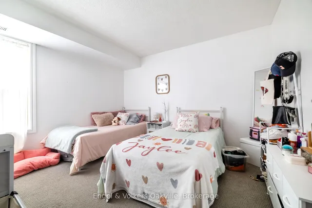 Additional image 32 of 1451 Walkers Line Unit 411