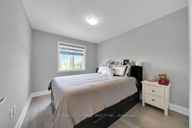 Additional image 15 of 123 WESTBANK Tr