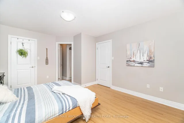 Additional image 32 of 540 Guelph Line Unit 1
