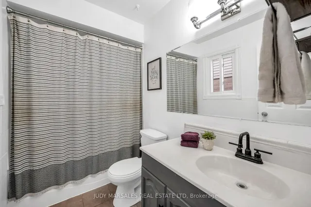 Additional image 22 of 26 Moss Blvd Unit 19