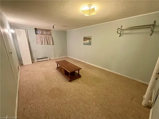 Additional image 17 of 4 Rosanne Cres