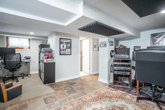 Additional image 31 of 73 Kenilworth Ave