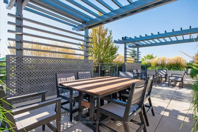 Additional image 34 of 1441 Elgin St Unit 306