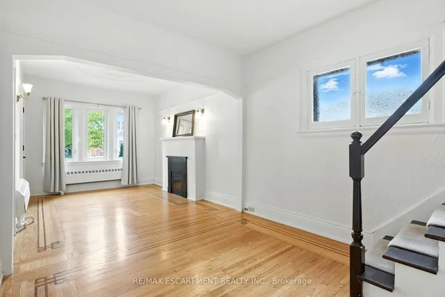 Additional image 13 of 57 Highcliffe Ave