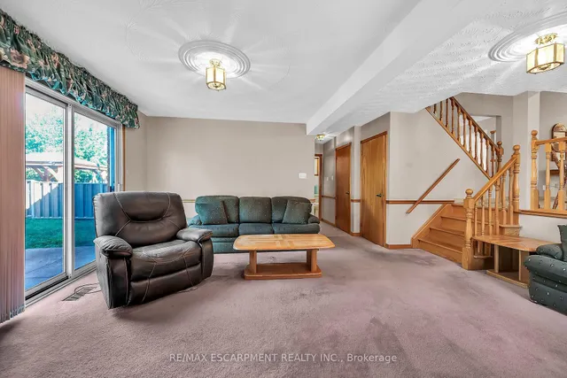 Additional image 32 of 65 Ellington Ave