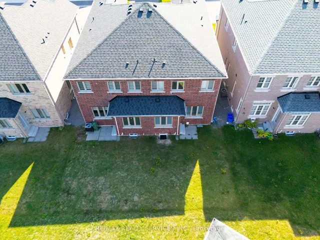 Additional image 44 of 41 Trail Bank Gdns