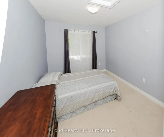 Additional image 23 of 32 Rolling Lane