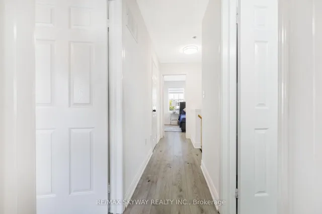 Additional image 38 of 1570 Cartwright Cres