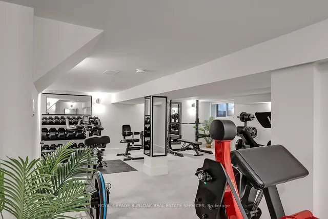 Additional image 29 of 534 Hager Ave