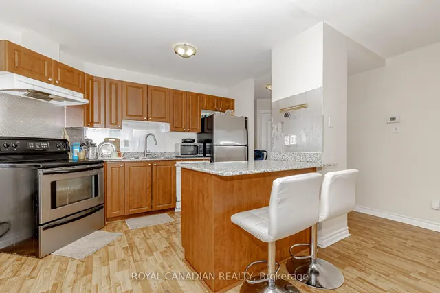 Additional image 31 of 135 James St Unit 1114