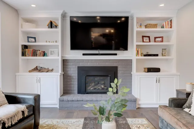 Additional image 24 of 2118 Agincourt Cres