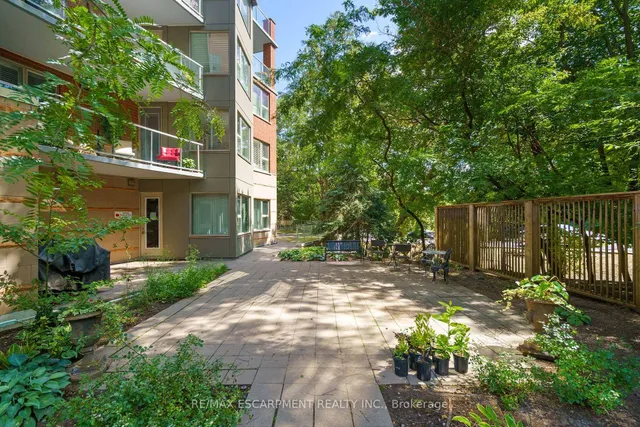 Additional image 39 of 77 Governors Rd Unit 102