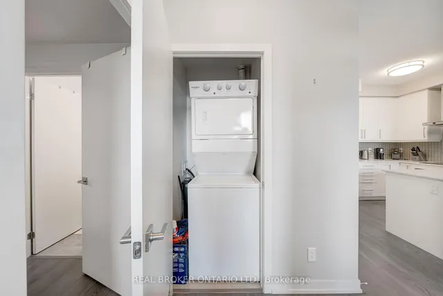 Additional image 13 of 2087 FAIRVIEW St Unit 606